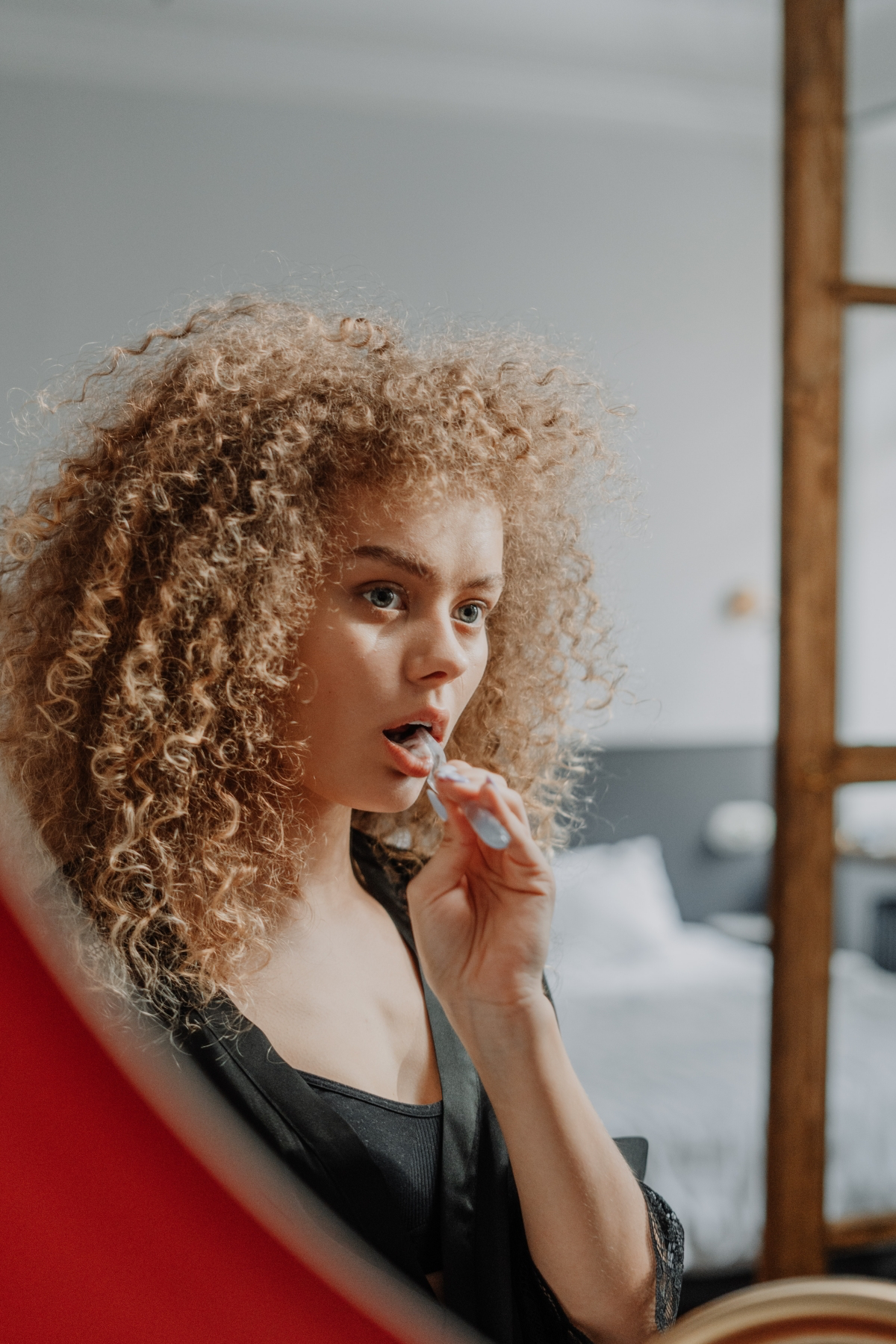 toothpaste hacks for skin