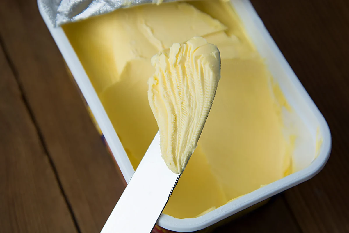 butter substitutes margarine in a tub