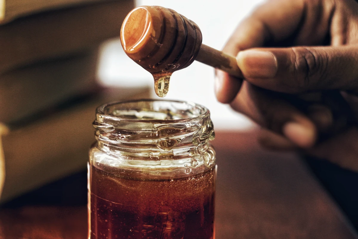 home remedies jar of honey