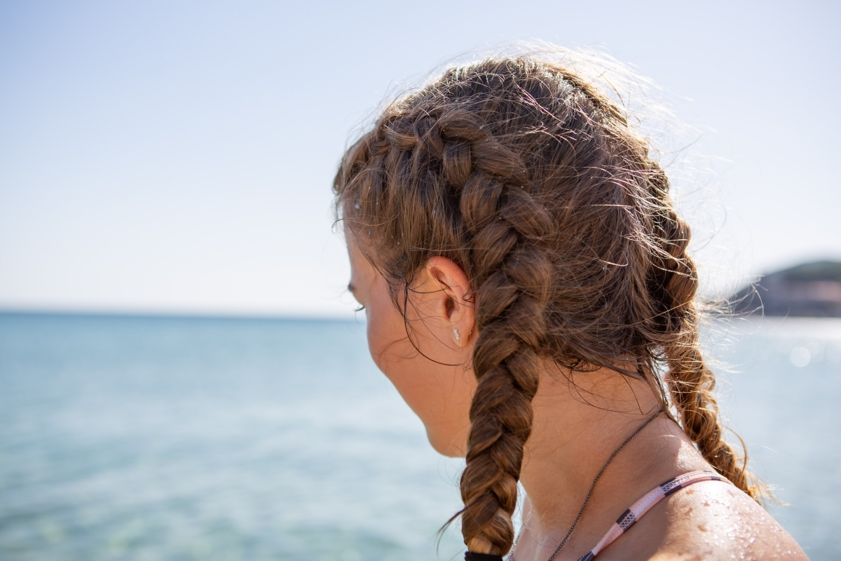 how to make beach waves with a curling iron