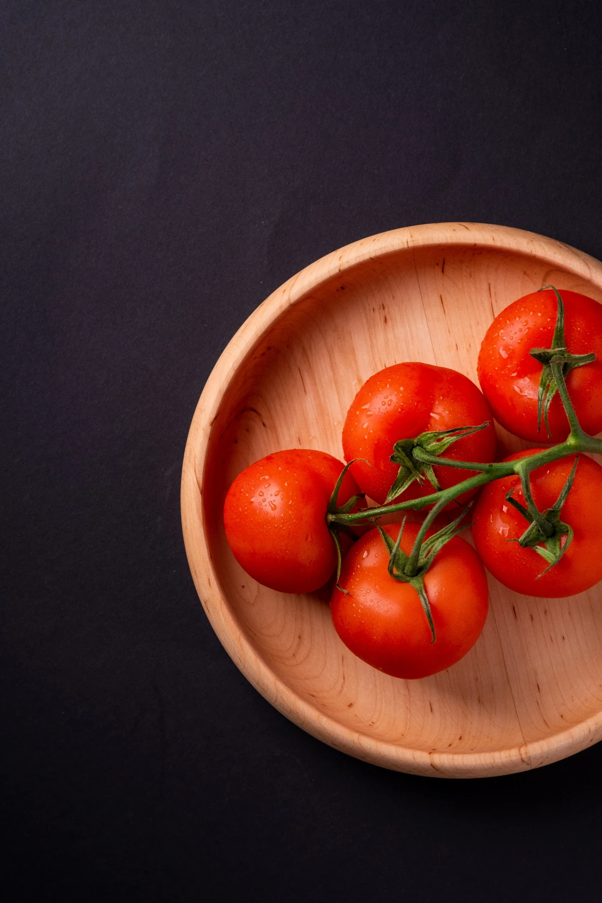 foods high in potassium tomatoes on branch