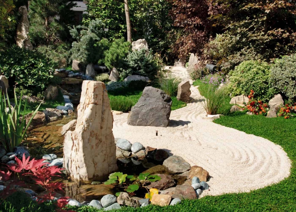 garden with big rocks