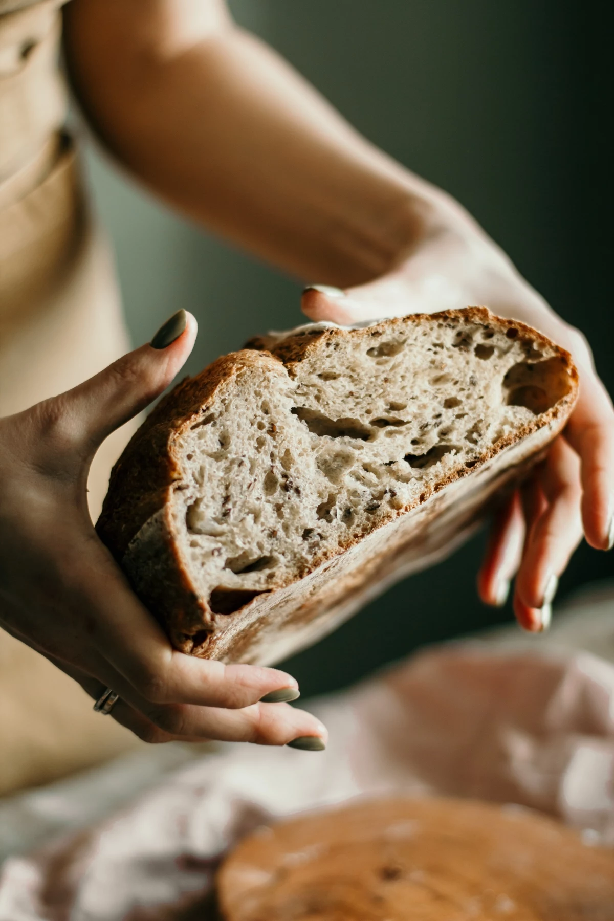 health benefits of sourdough bread vs regular bread