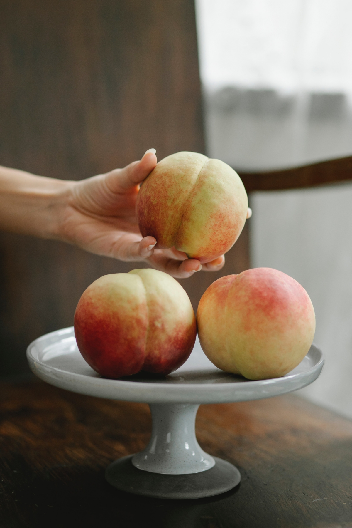 peaches vs nectarines vs apricots