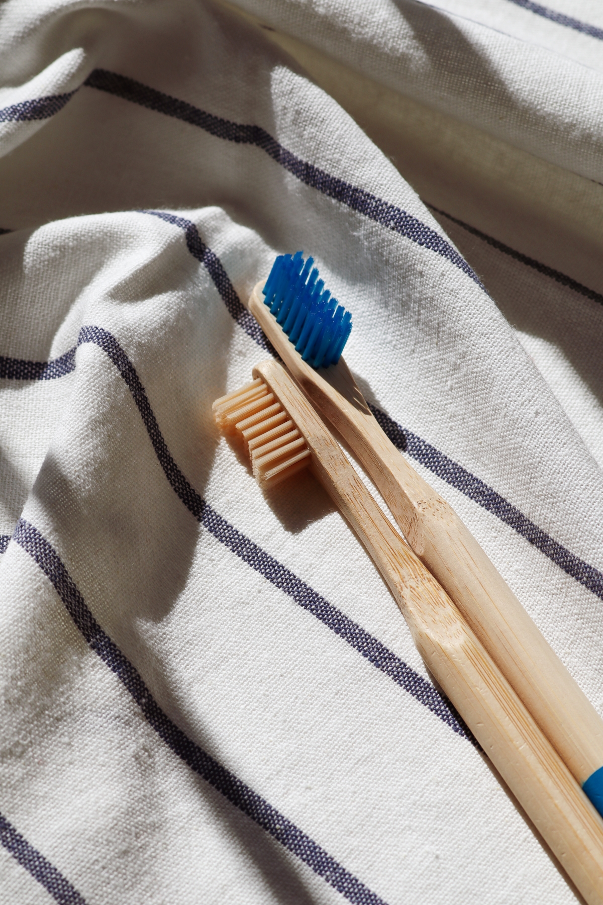 practical old toothbrush hacks