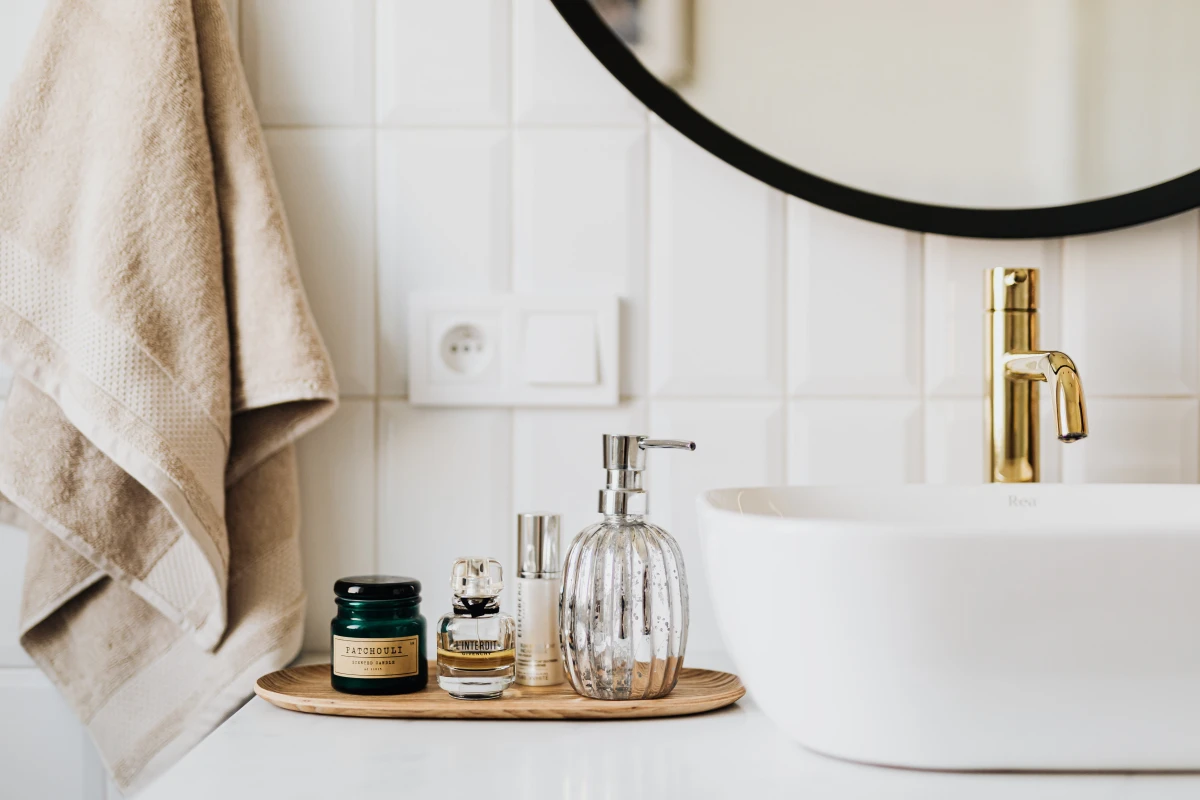 white=tiles and counter in bathroom