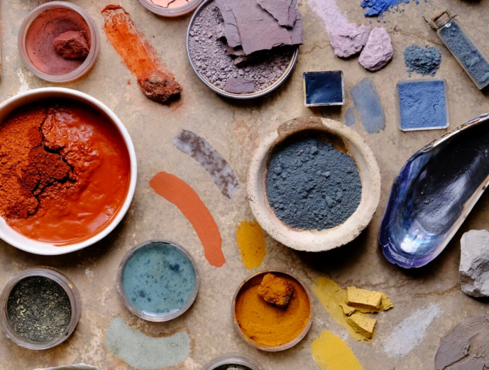 6 Ways to Make Your Own Eco-Friendly Paint Colors