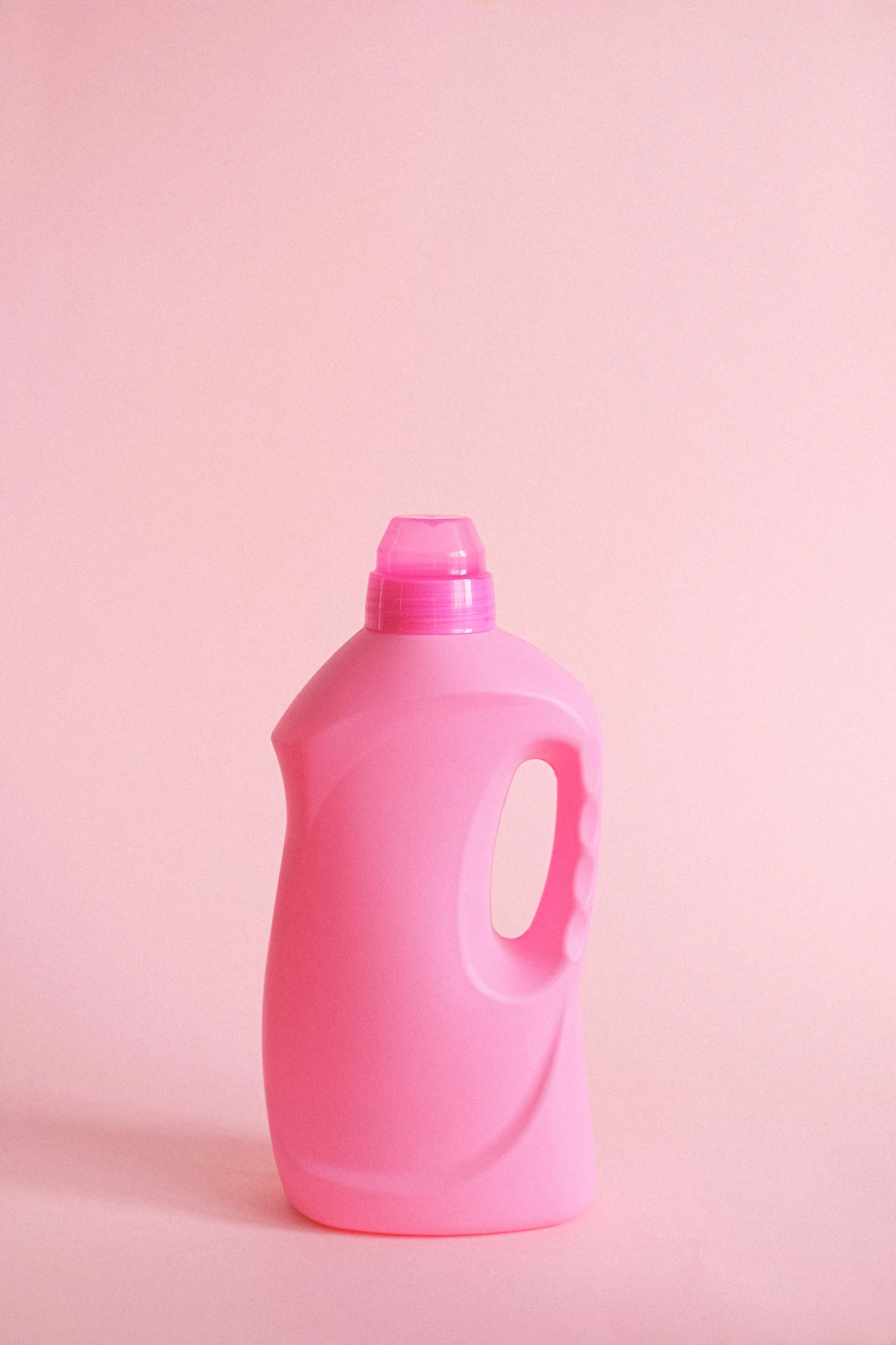 laundry detergent alternatives pink detergent bottle