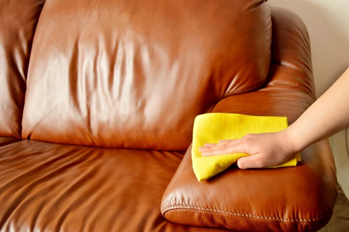 how to clean a leather couch cleaning leather couch