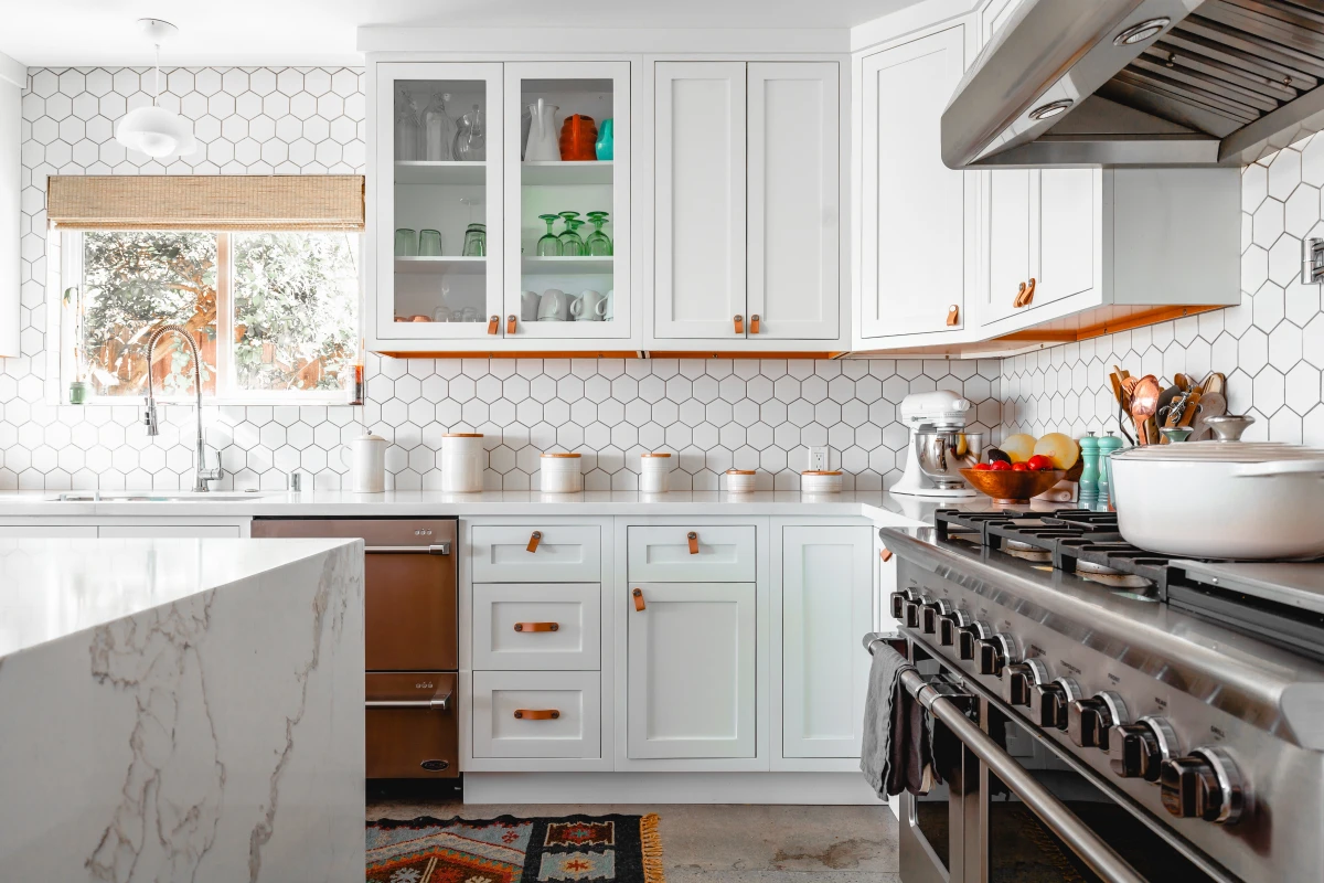 how to clean kitchen cabinets clean white kitchen