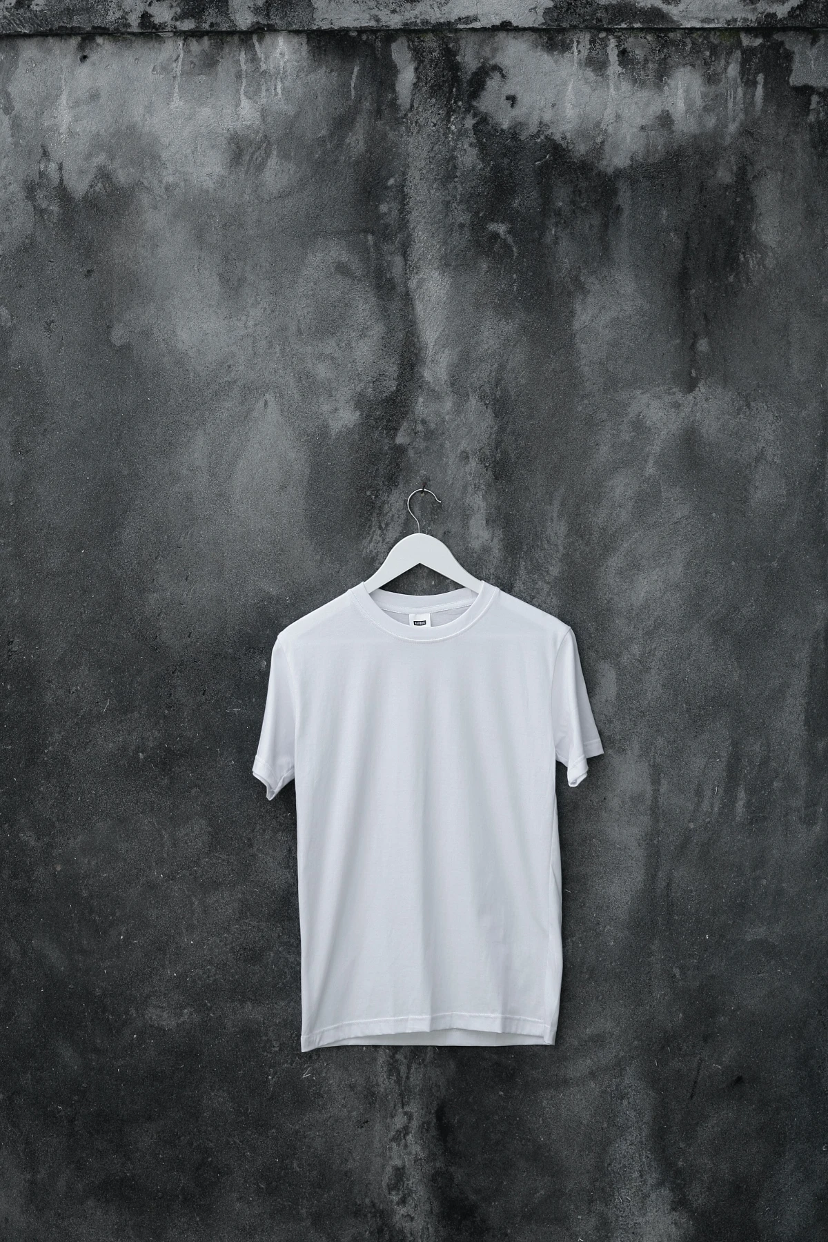 plain white t shirt on hanger