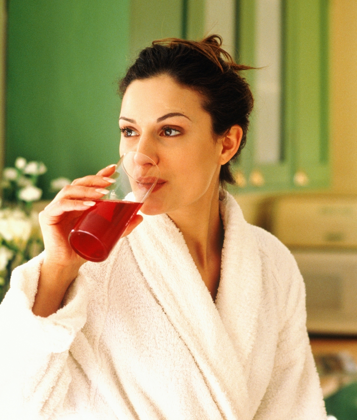 6 Surprising Health Benefits of Drinking Cranberry Juice