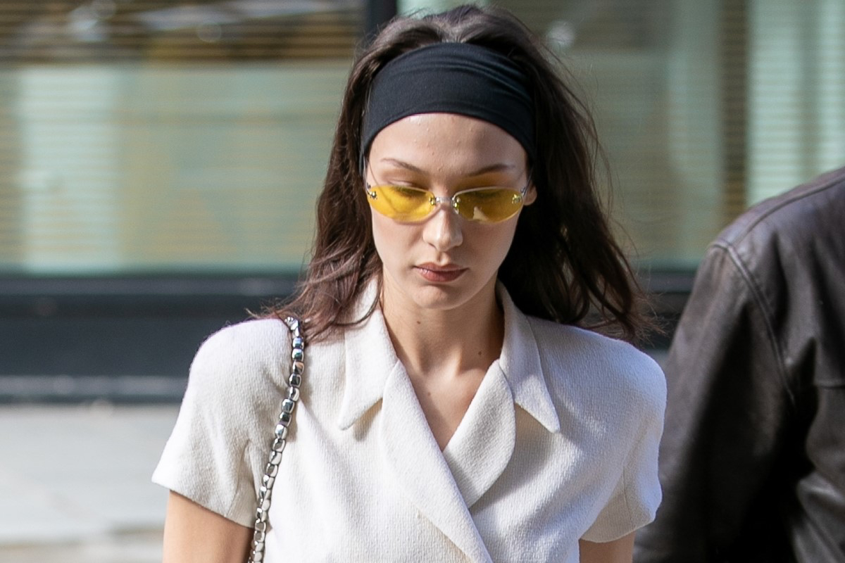 80s hairstyles with headband bella hadid