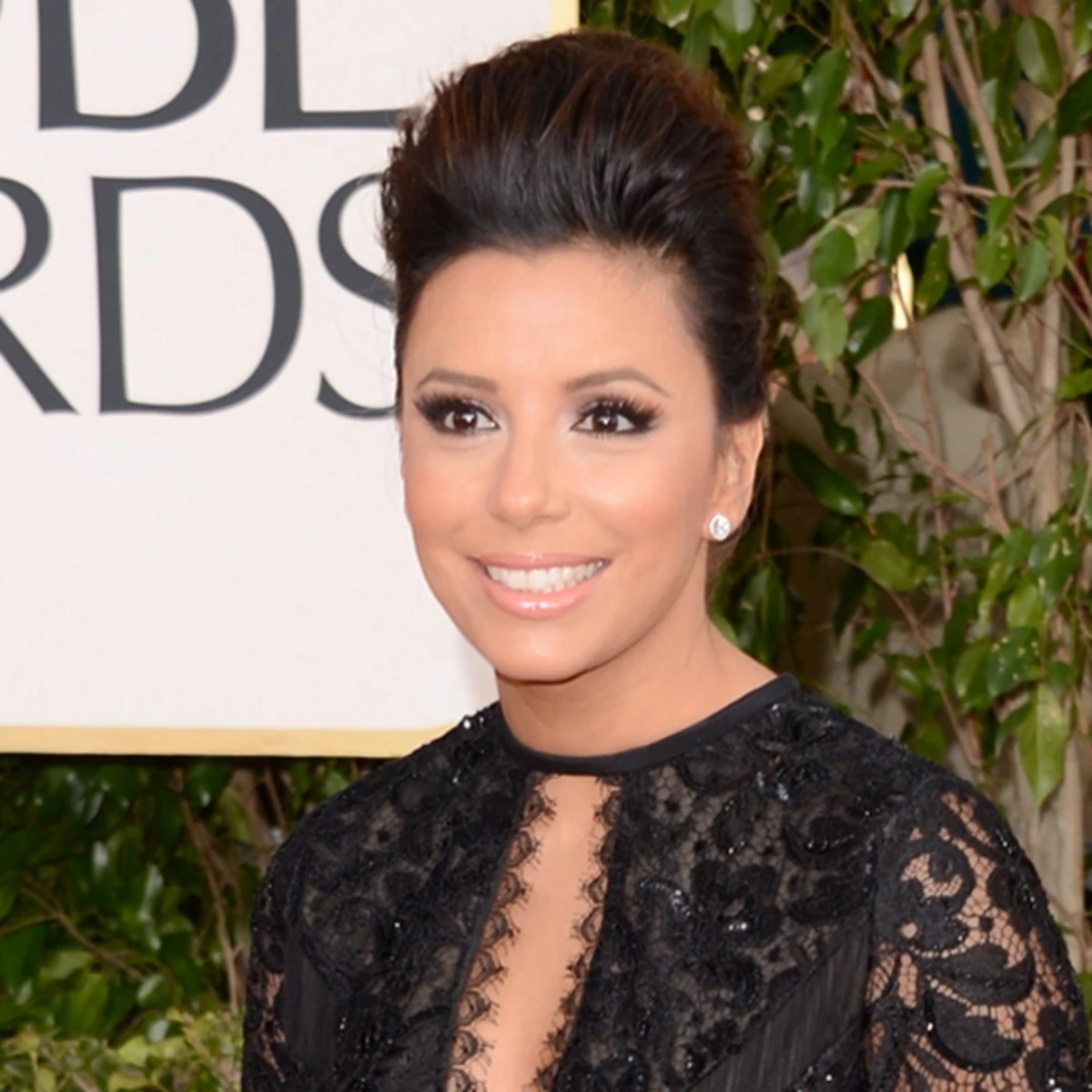 eva longoria bun pompadour