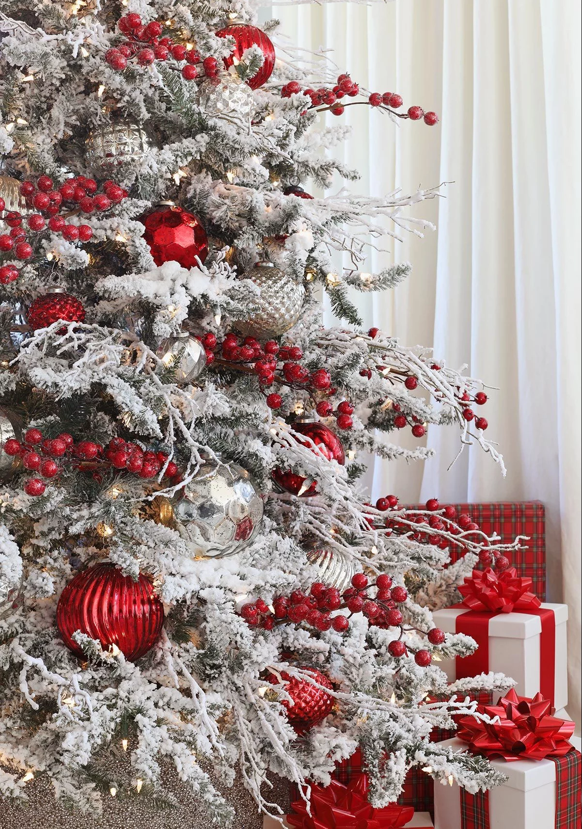flocked christmas tree decorating ideas red and white