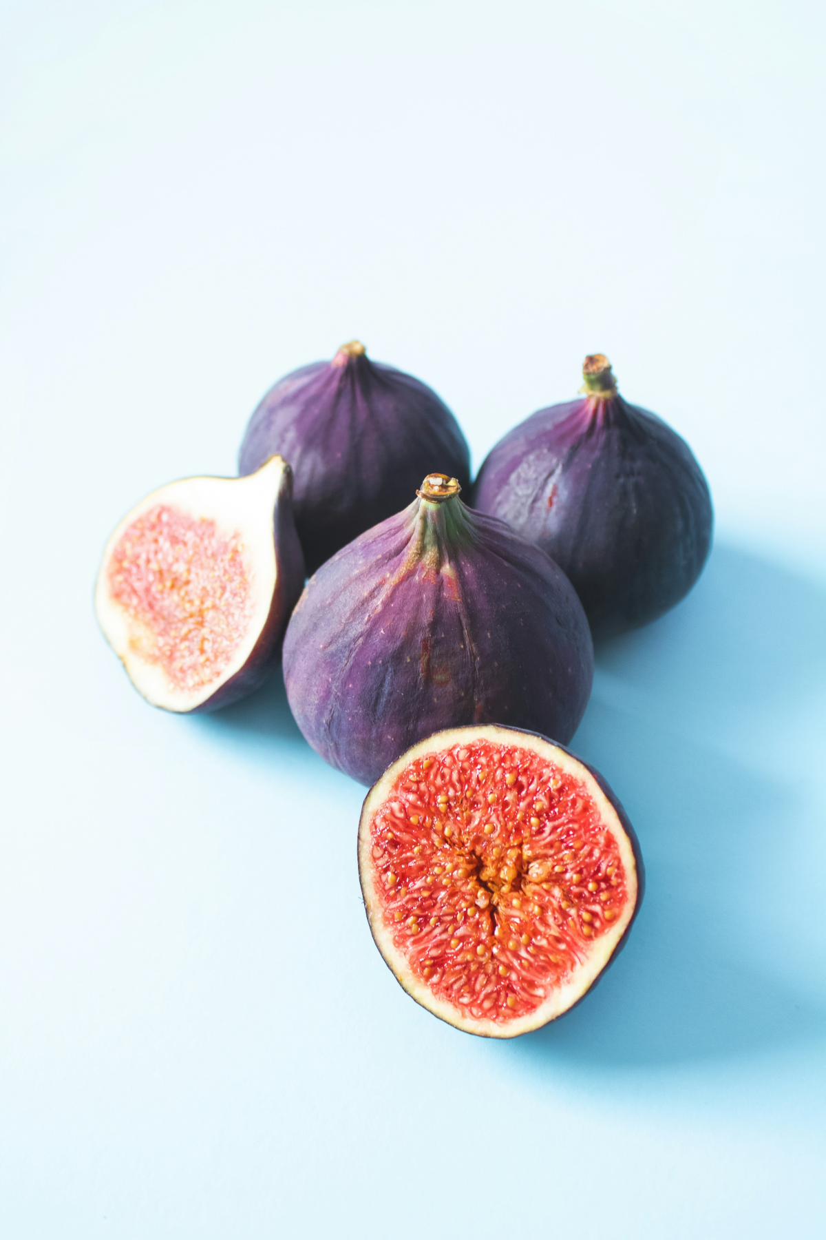 fruits that are in season in winter figs
