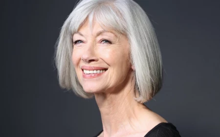 hairstyles for women over 60 with bangs