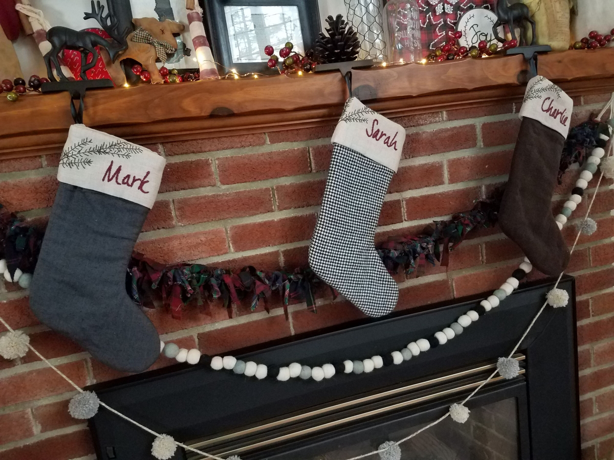 ideas on how to write name on christmas stocking diy