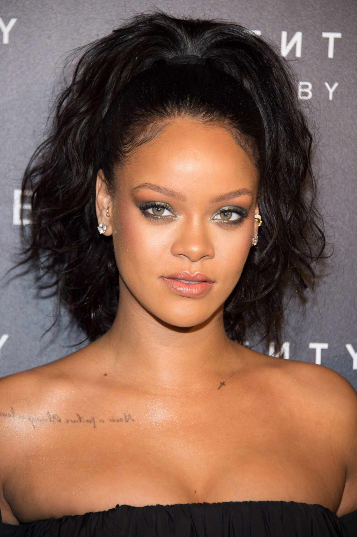 rihanna medium length natural hairstyles