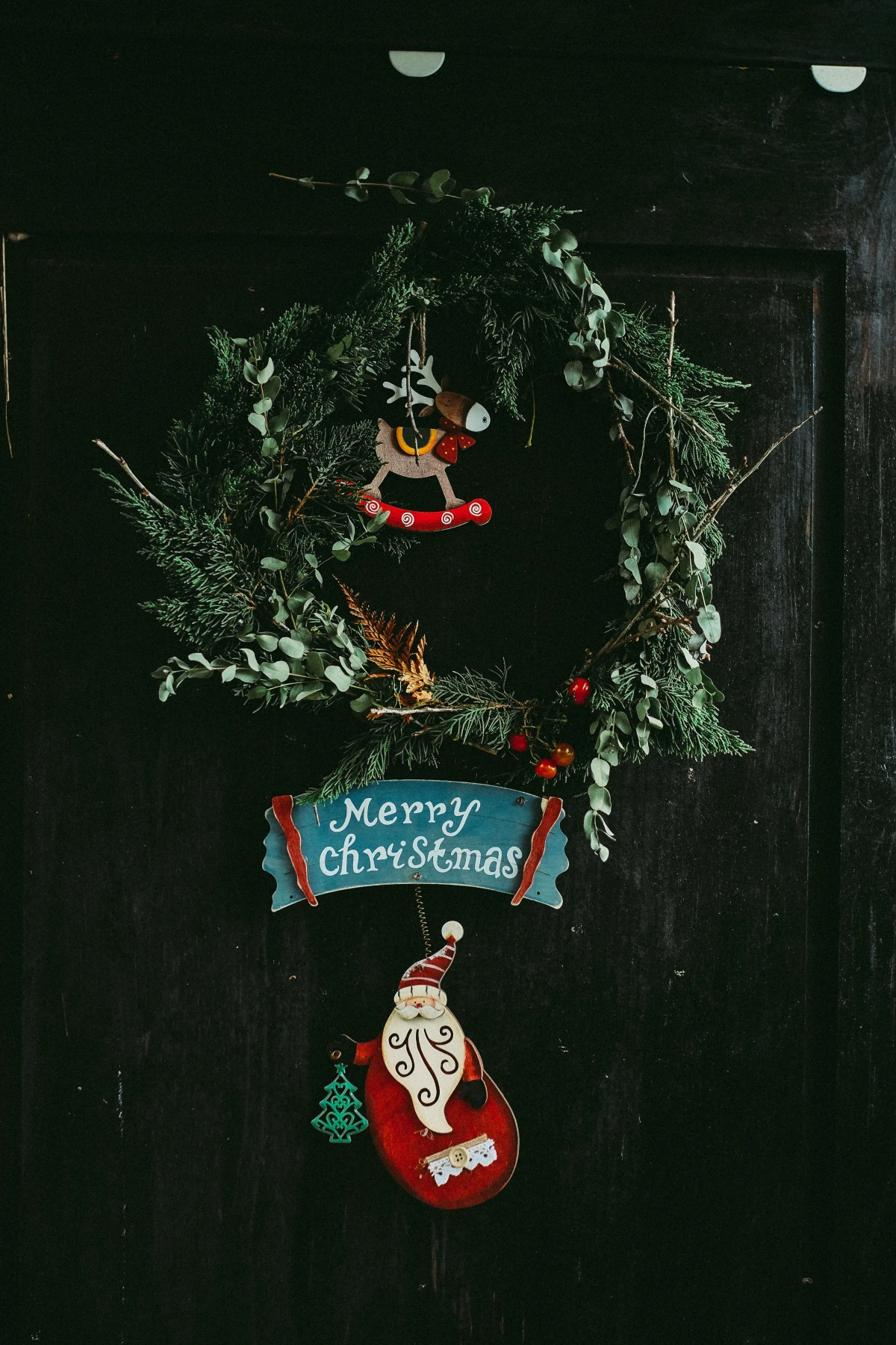 wreath with wooden ornaments