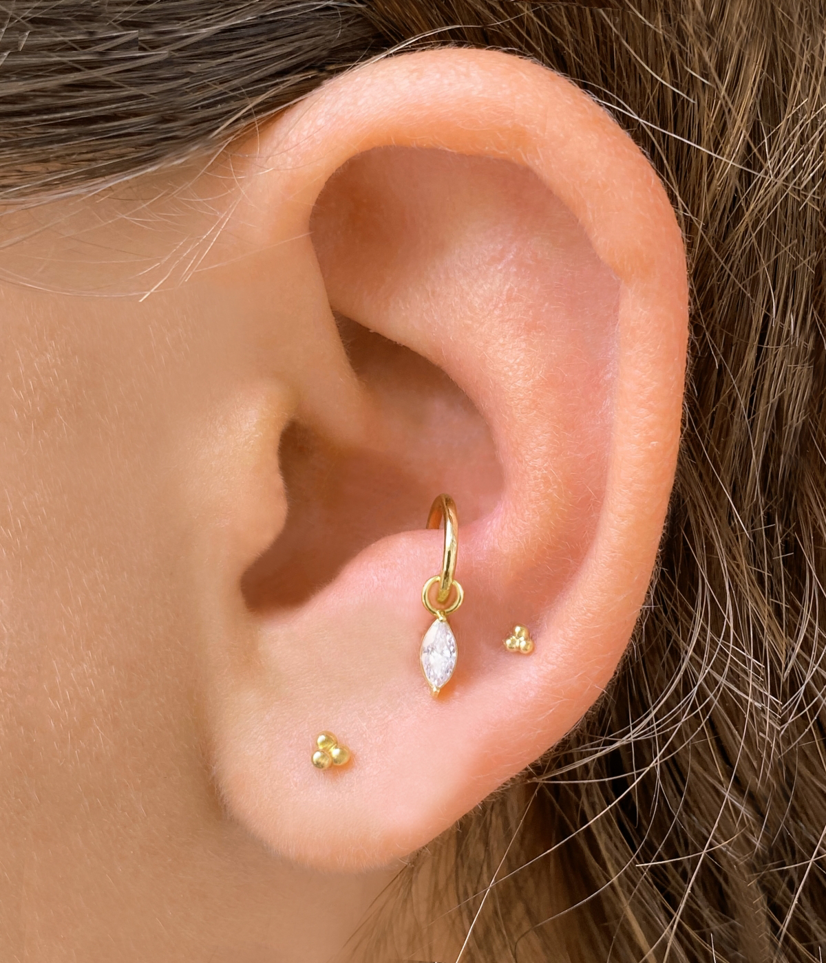 anti tragus ear piercing
