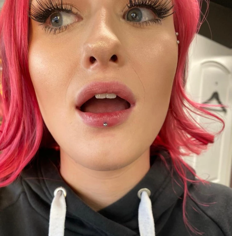 ashley piercing on small lips