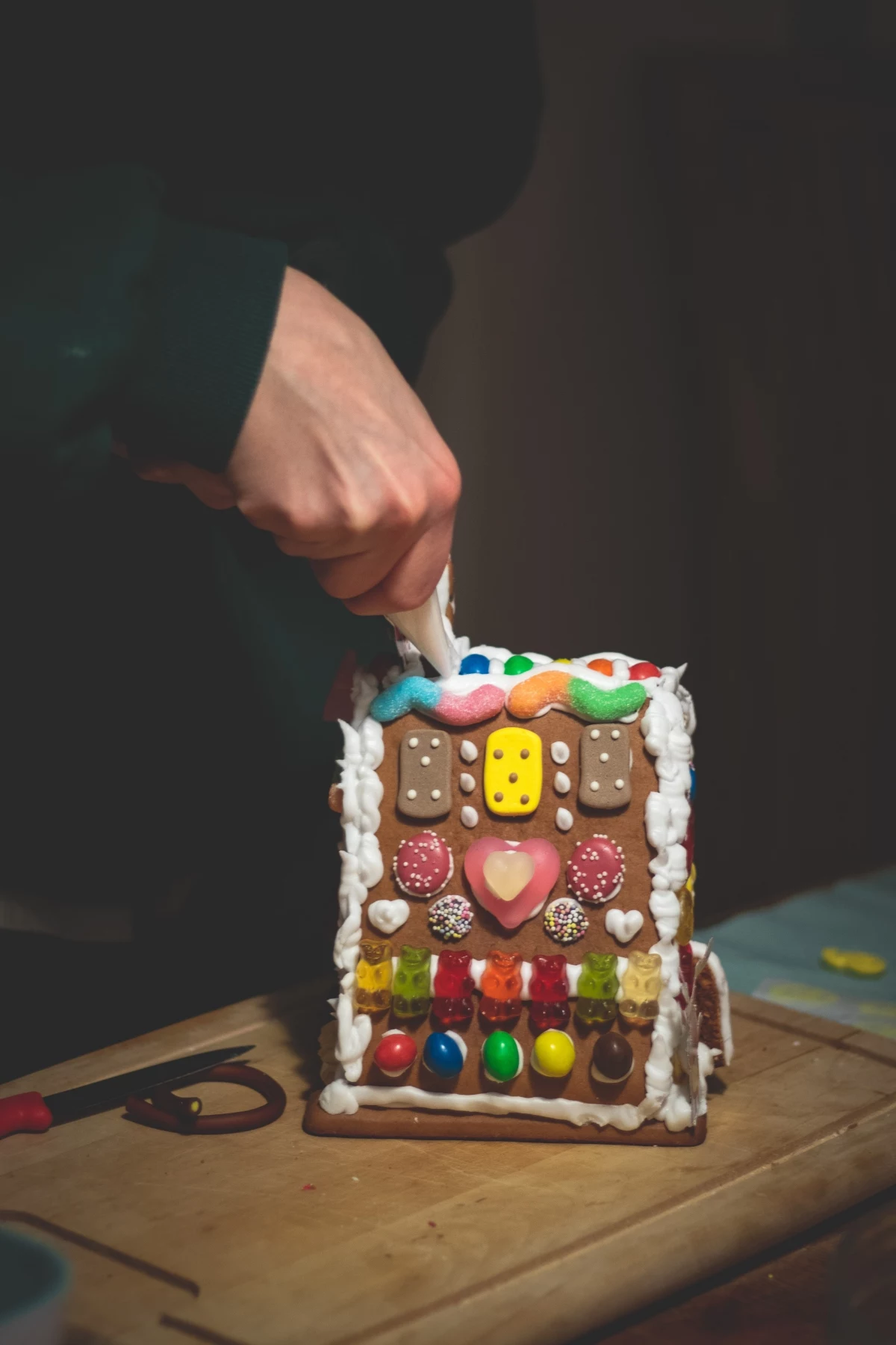 candy gingerbread house ideas