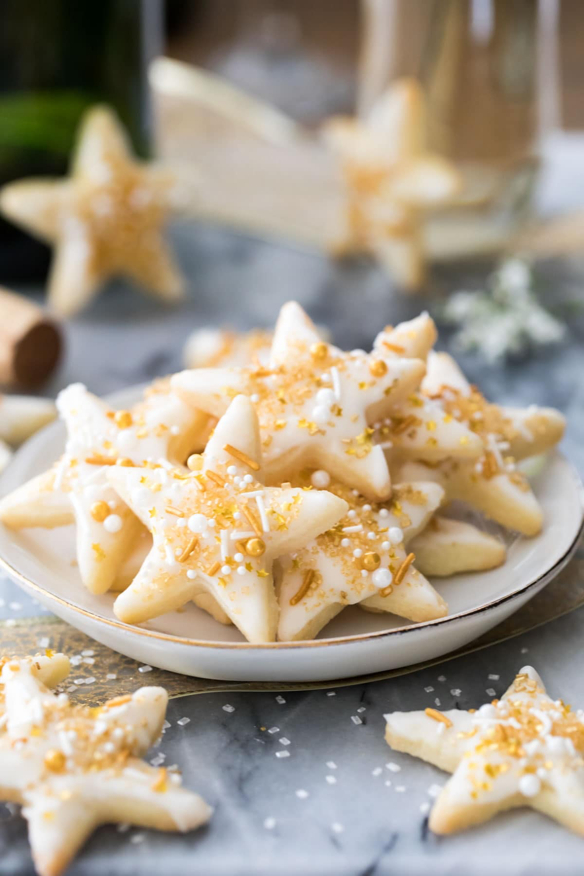 champagne star cookies traditional new year's cookies