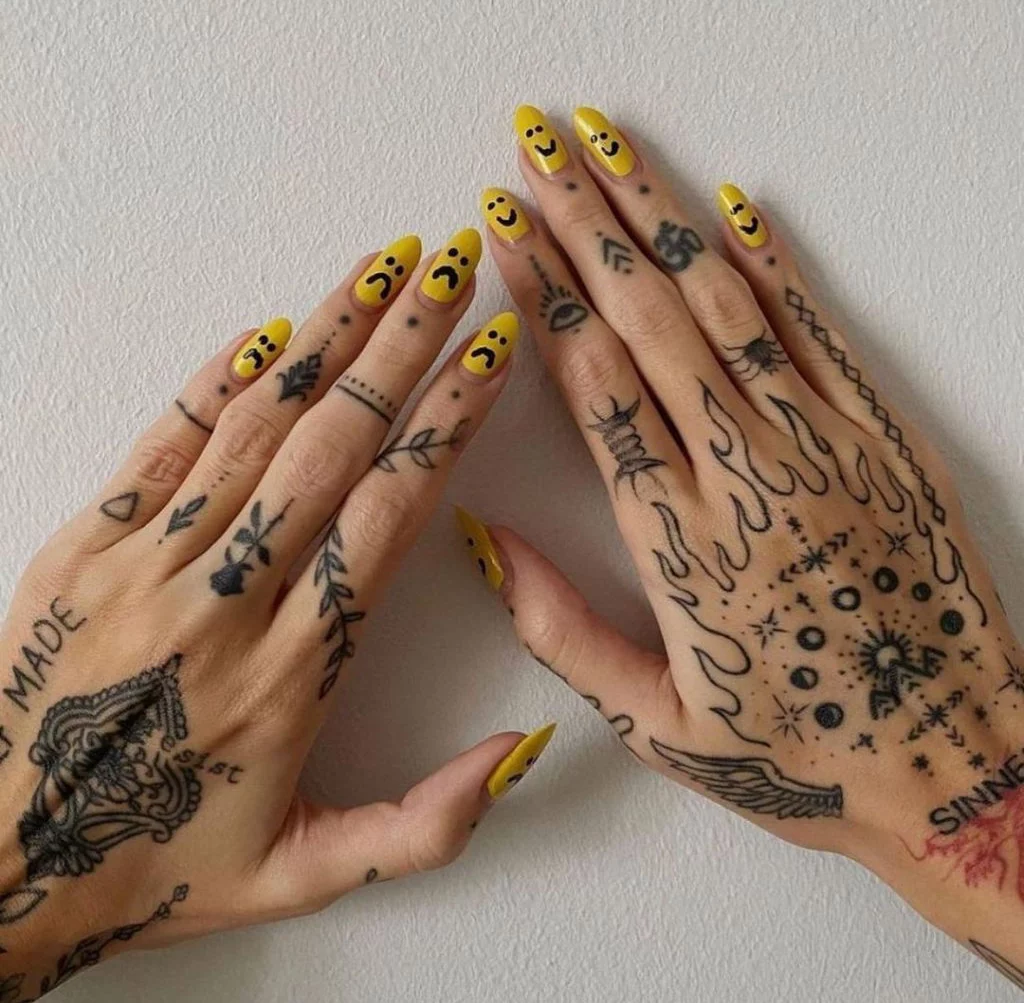 hand tattoo for women