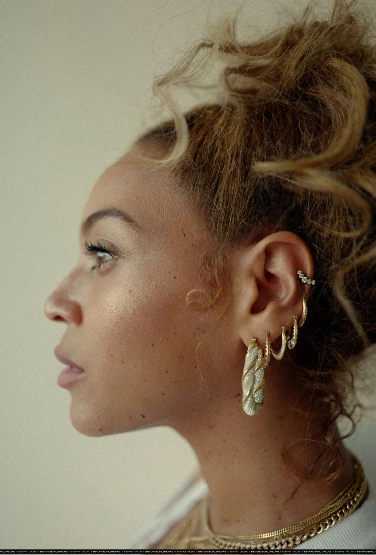 helix piercing beyonce ear piercings