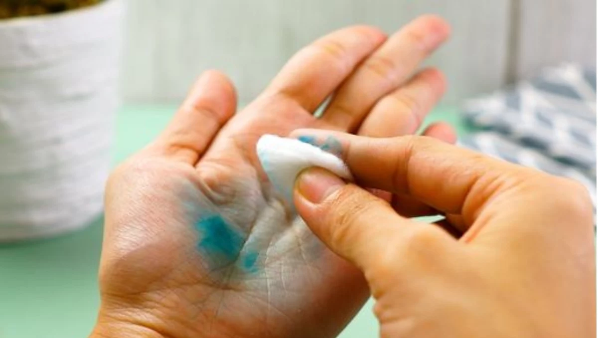 how to get rid of food coloring off skin food coloring on skin