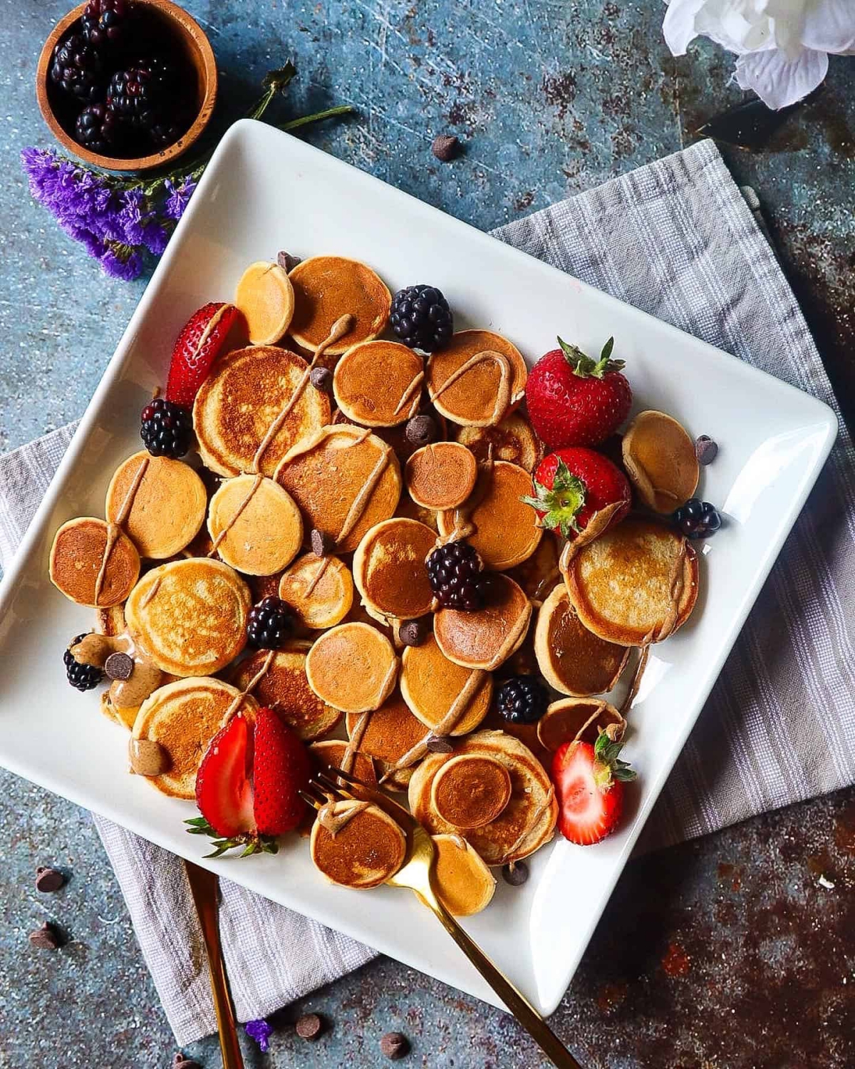 The Art of Making Mini Pancakes: 5 Classic Recipes to Master