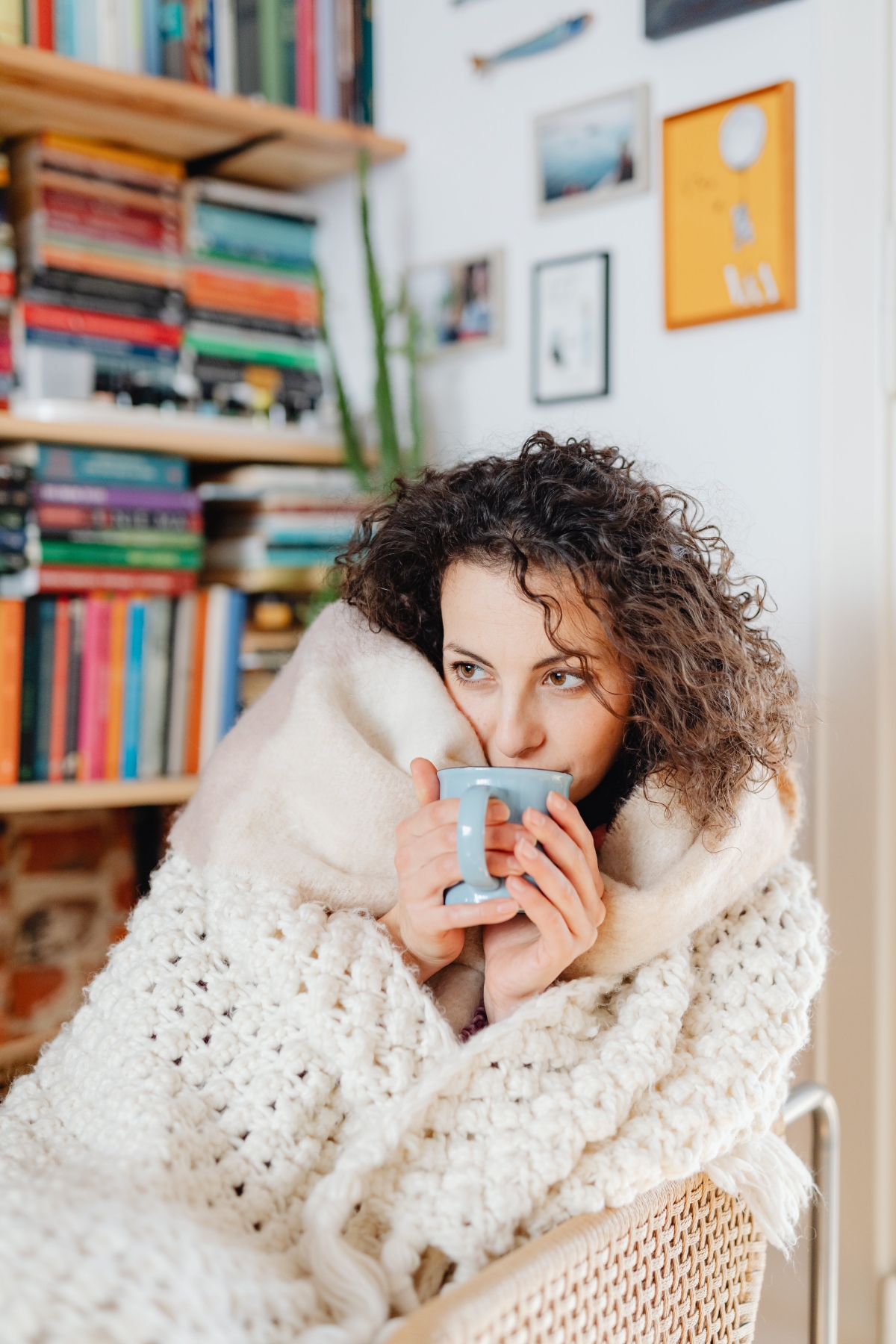 10 Reasons Why You Need a Chunky Knit Blanket This Winter