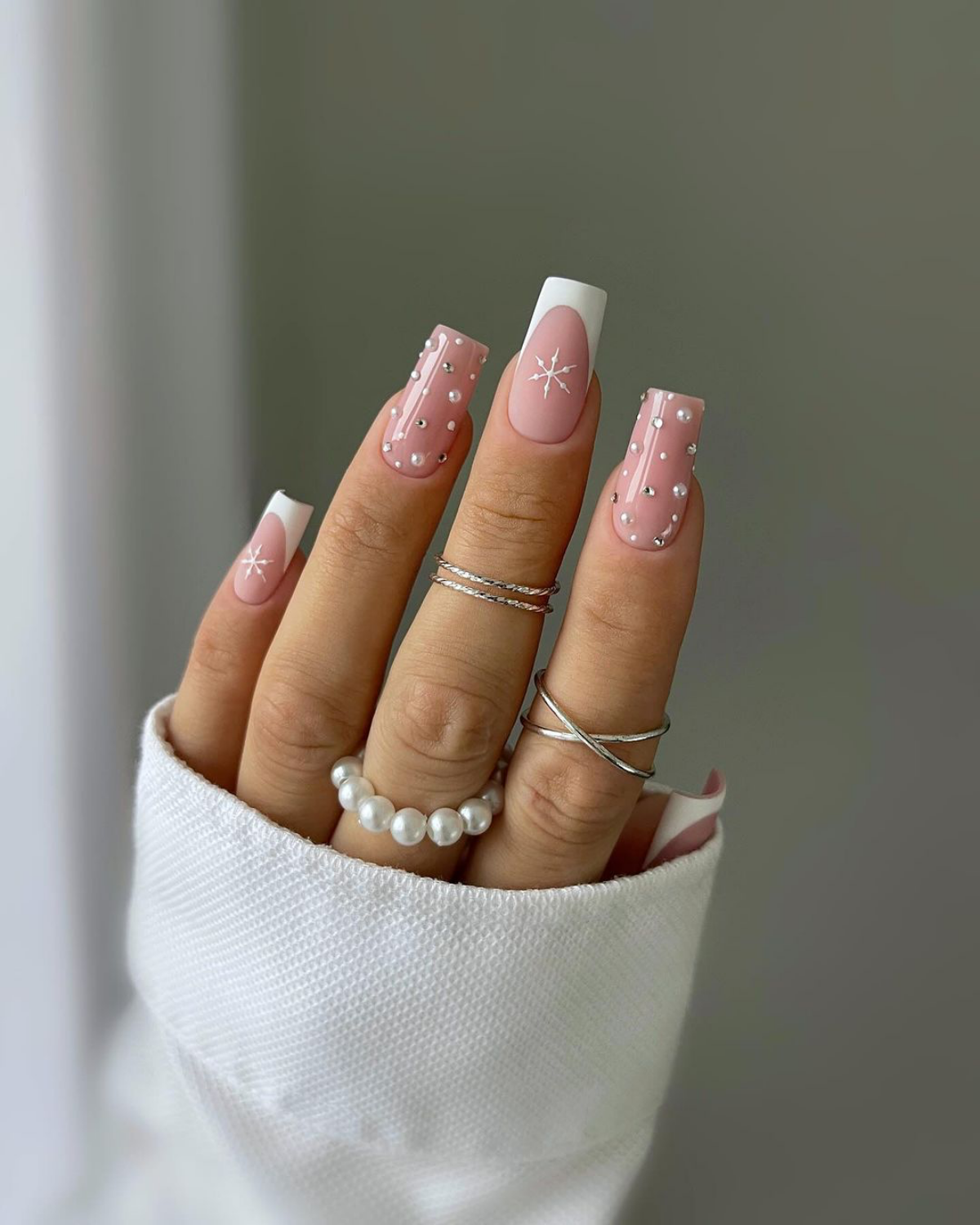 sparkle simple glam nails