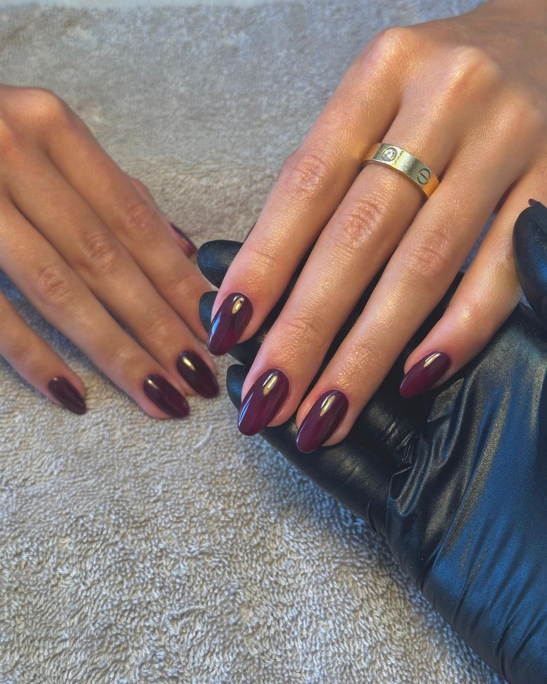 winter nail colors 2023 cherry cola
