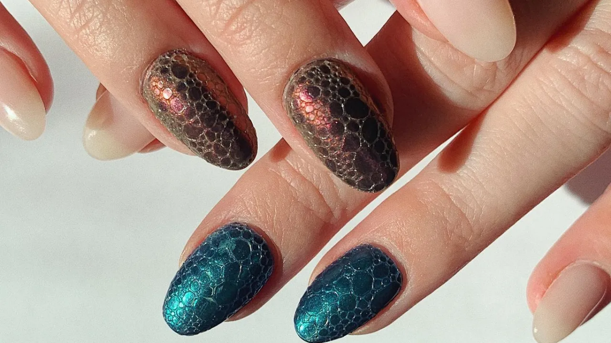 winter nail designs snakeskin nails.jpeg