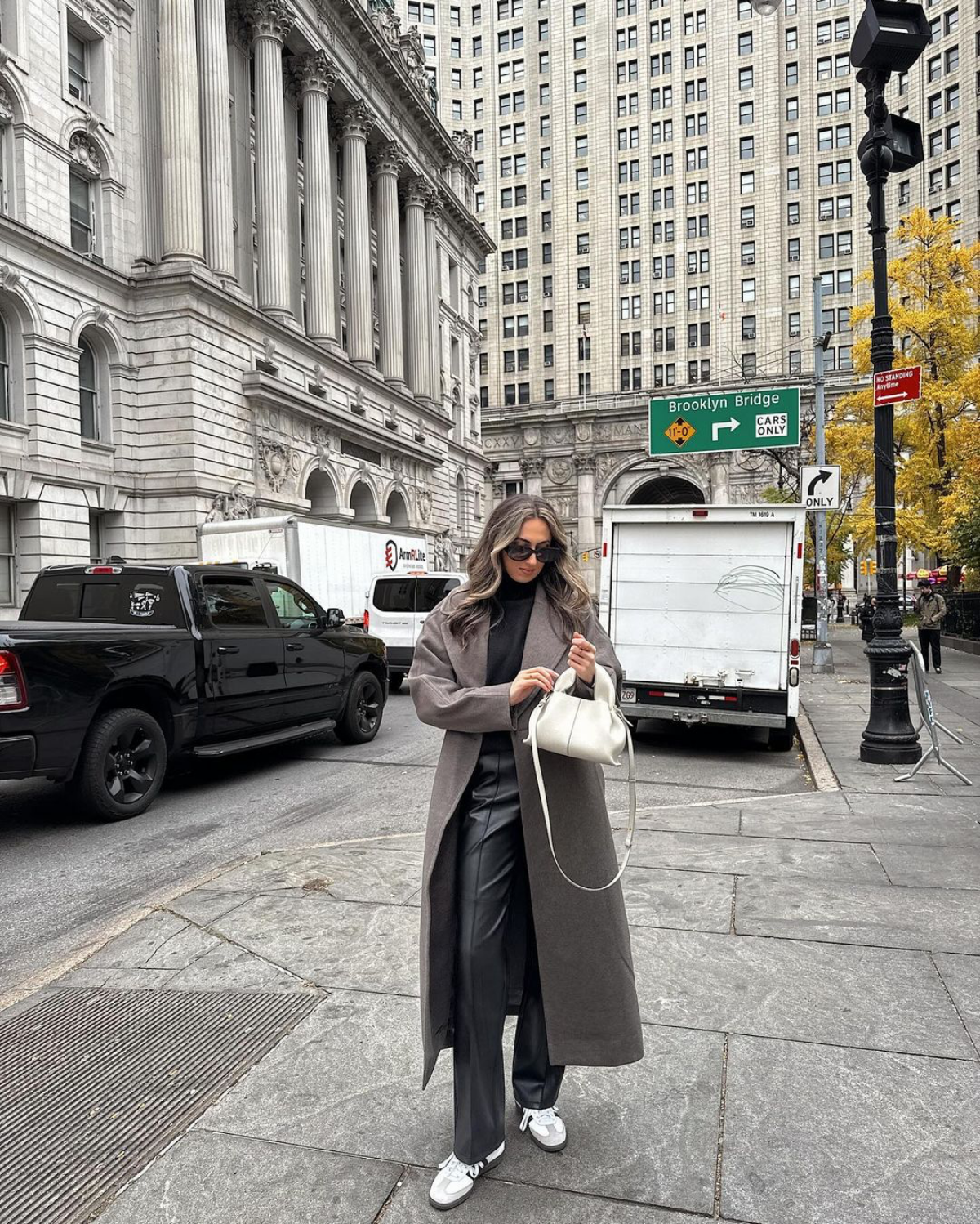causal brunch outfit winter woman with jeans gray long coat look