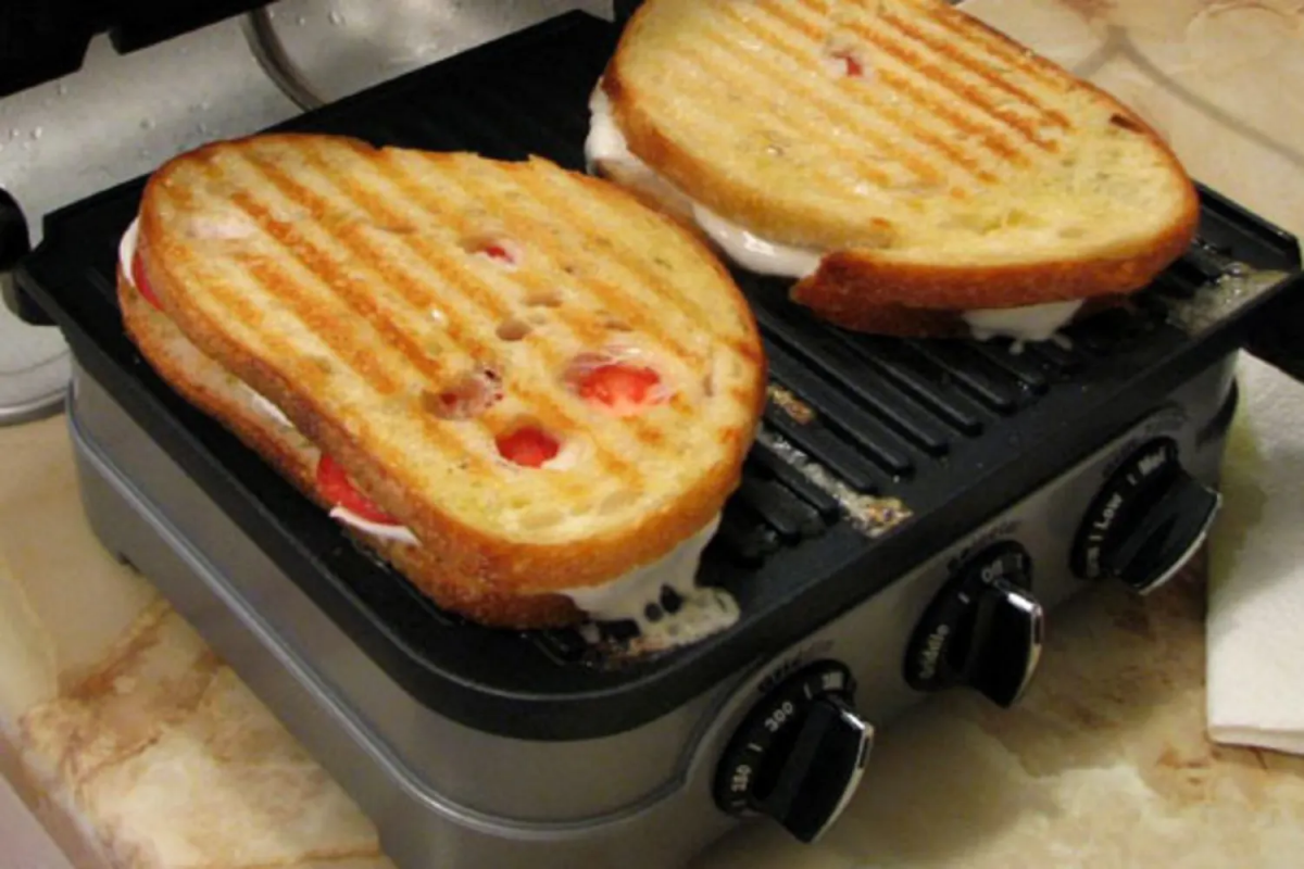 how to clean a panini press sandwiches cooking on a panini press