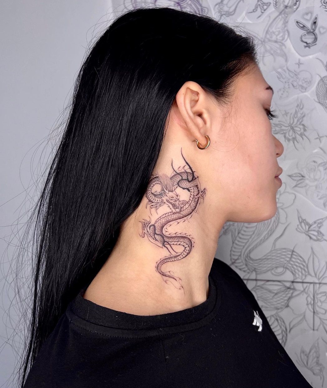 neck tattoo women