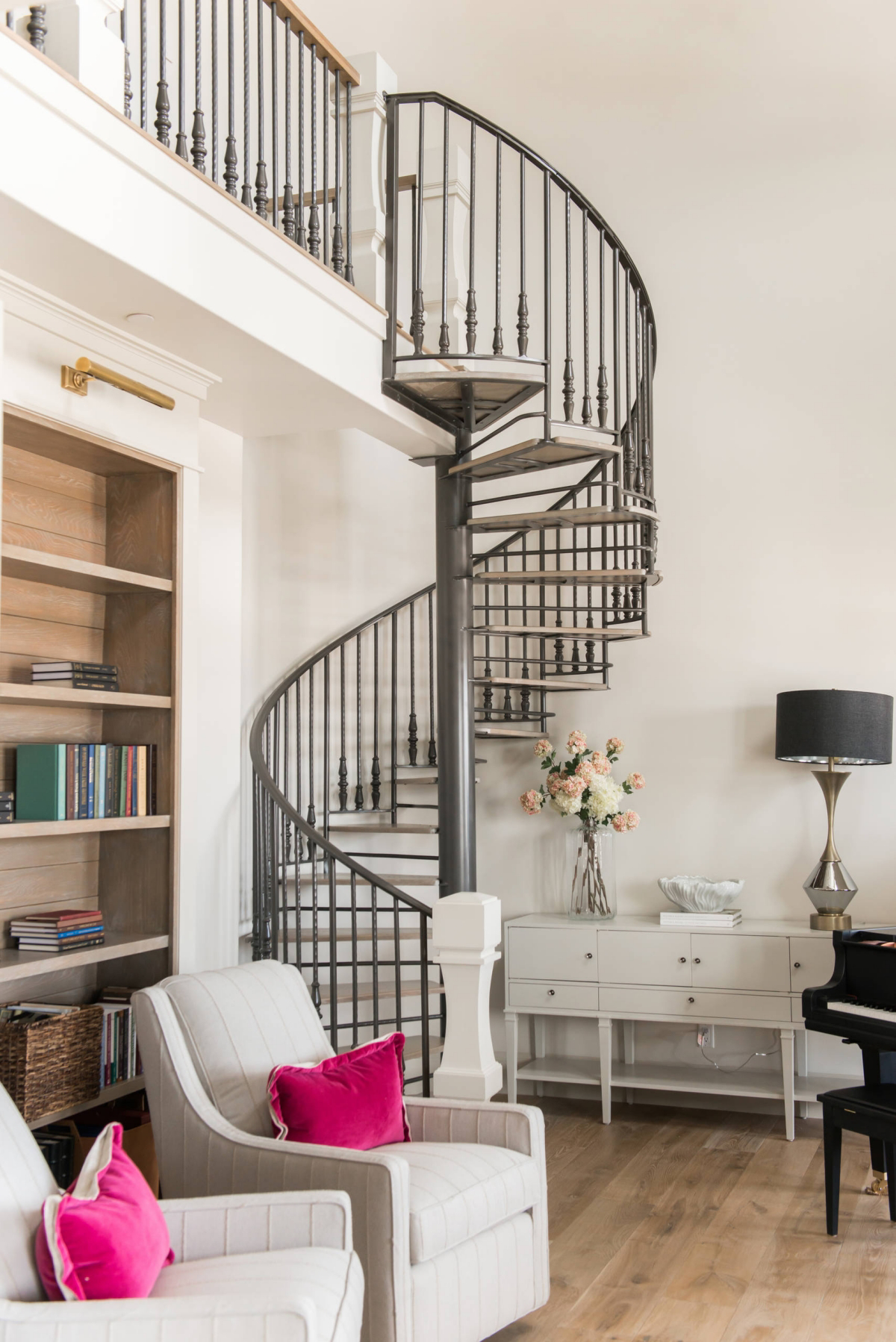 spiral staircase apartments tips
