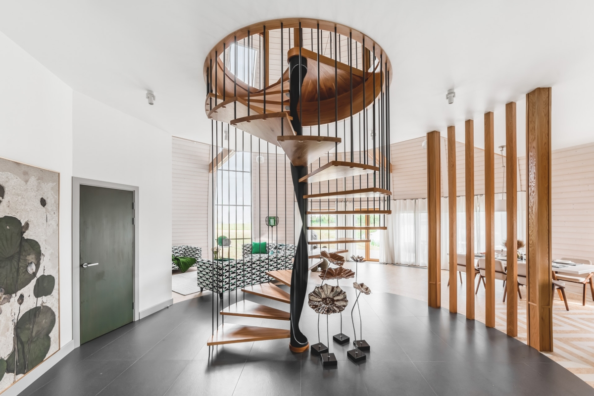 spiral staircase wood