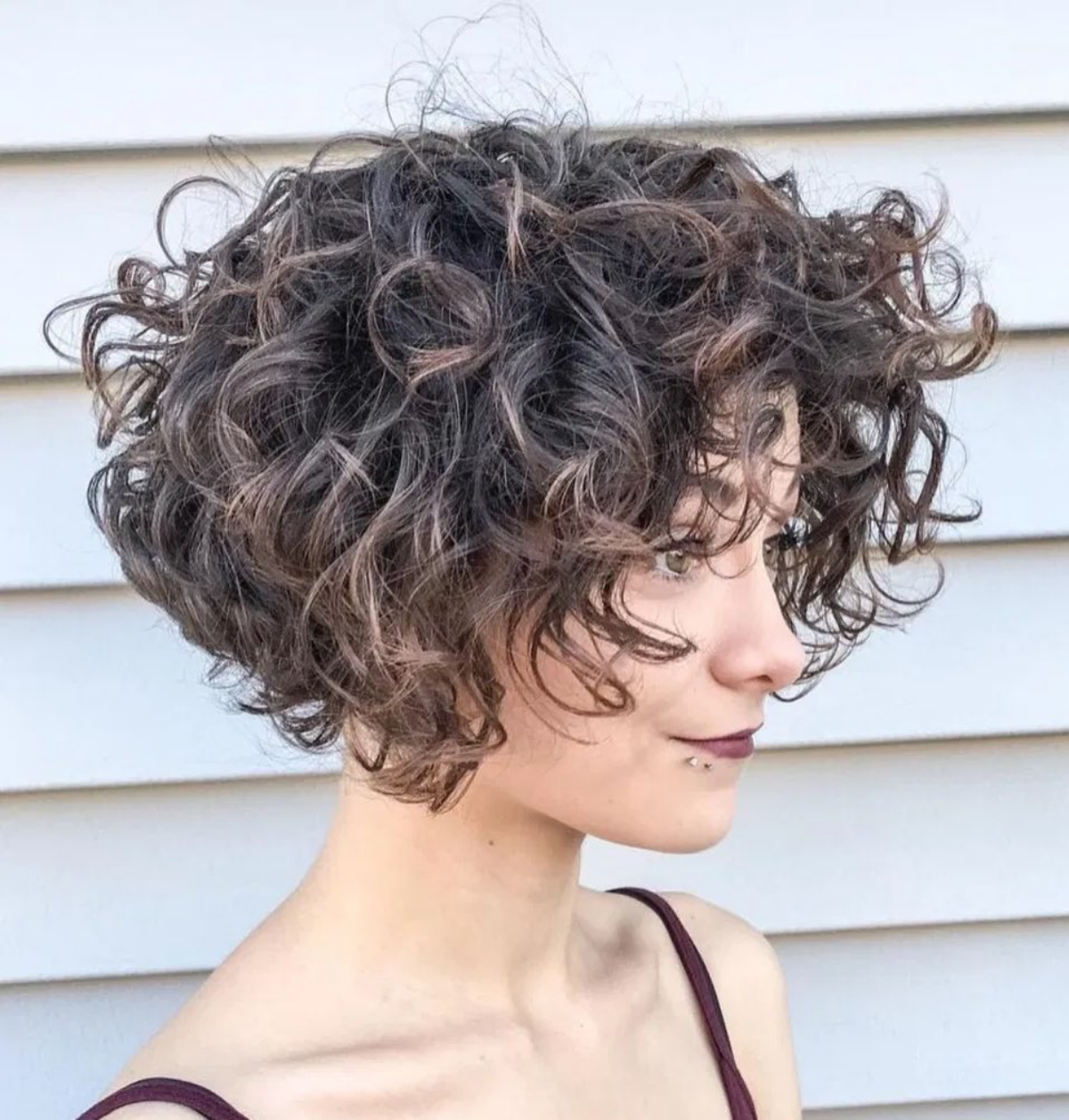very short haircuts for women short curly hair