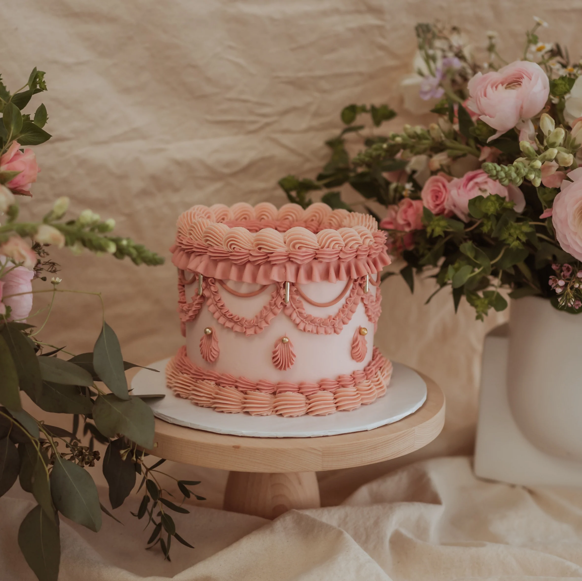 vintage birthday cakes pink ideas