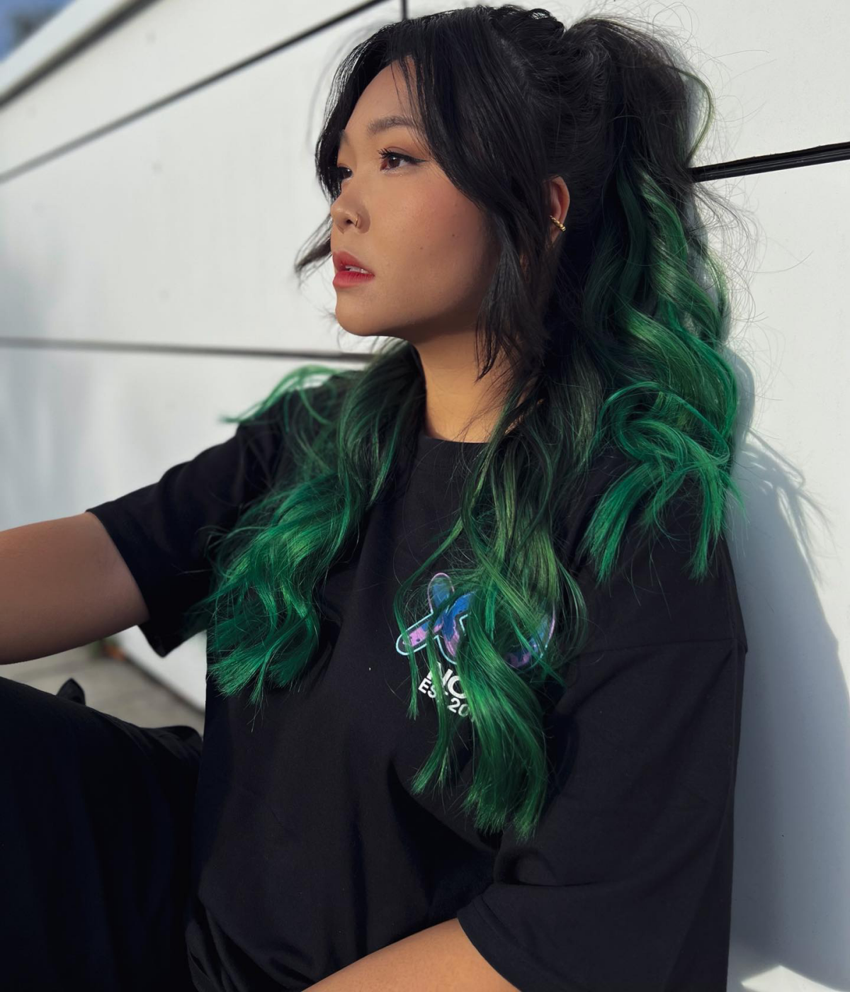 woman with green ombre hair