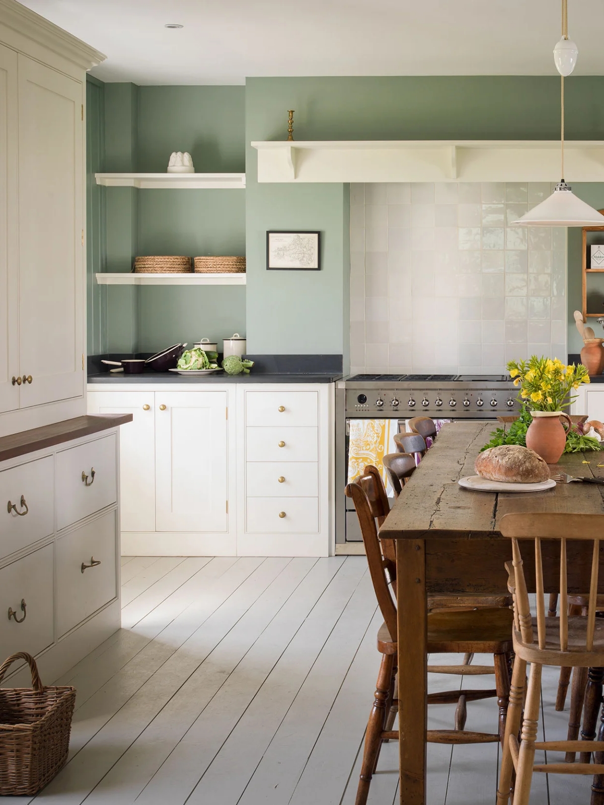 Cream Kitchen Cabinets: A Perfect Choice for a Timeless Kitchen