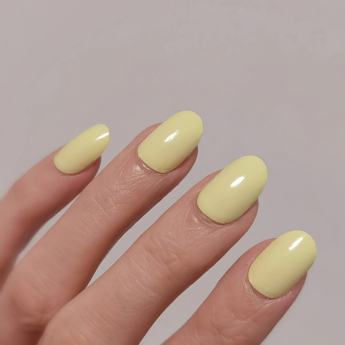 best color nails for pale skin