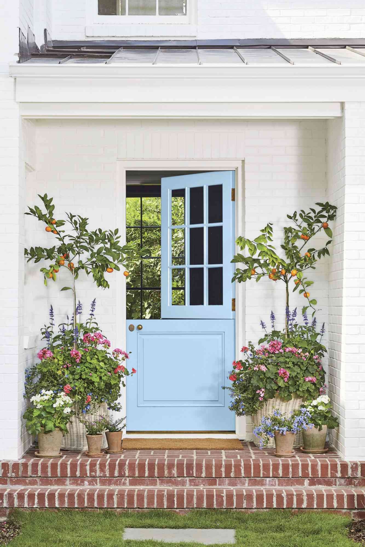 Blue Front Door Colors: How to Elevate Your Home’s Entrance