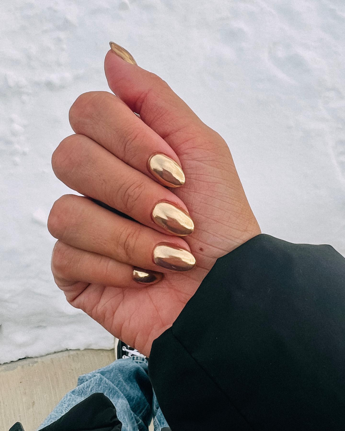 gold chrome nails simple