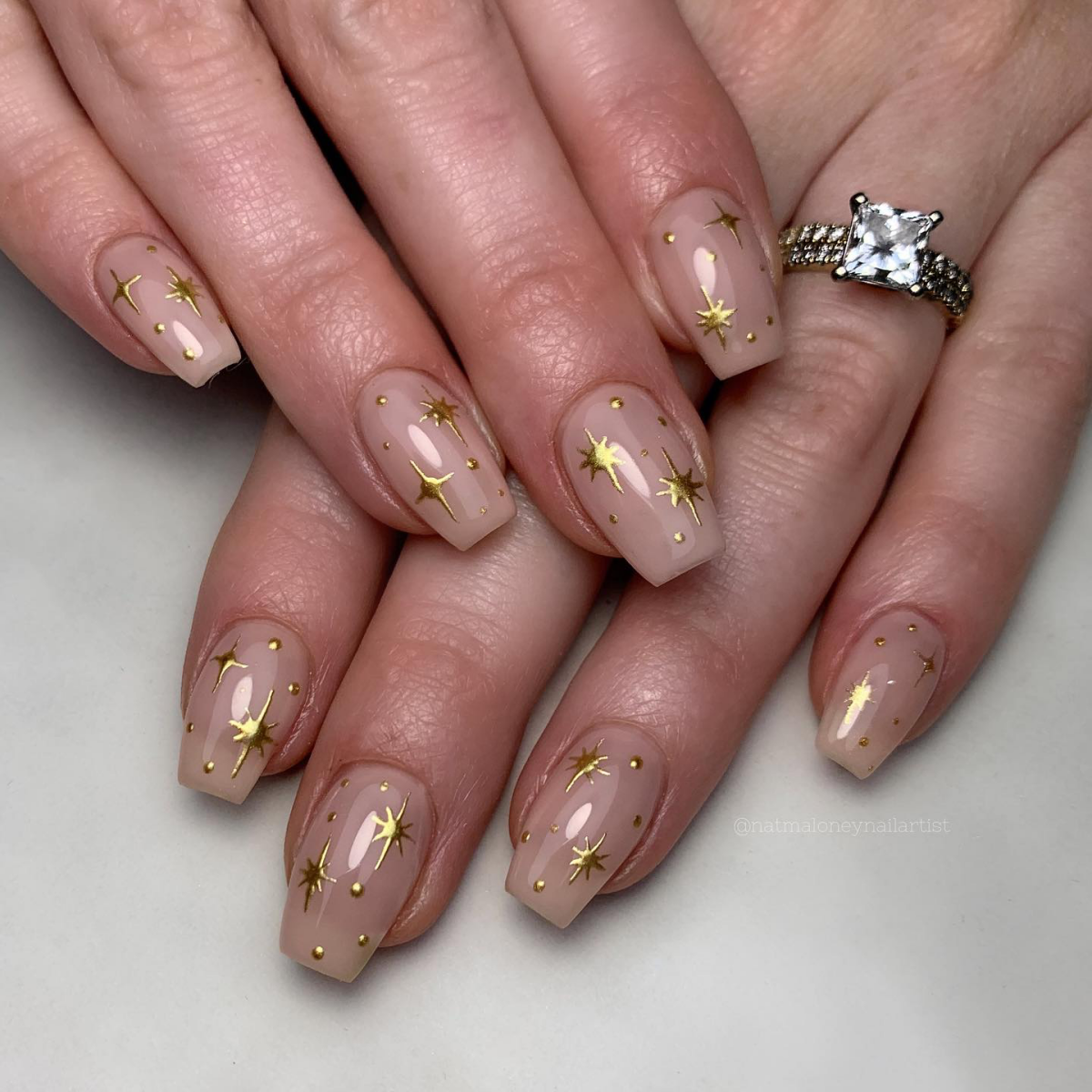 golden star nail designs
