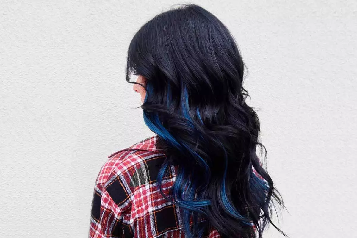 hair blue black colour